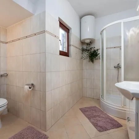 Saladinka Apartment *