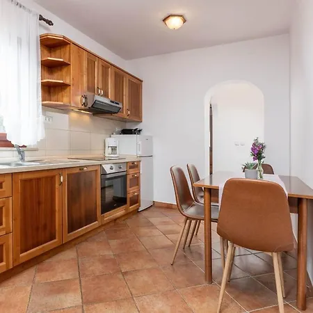 Saladinka Apartment Porec