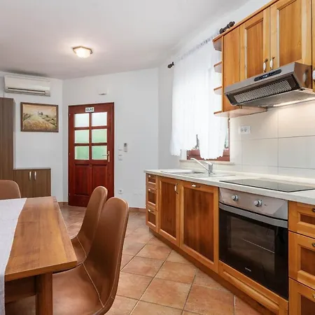 Saladinka Apartment Porec