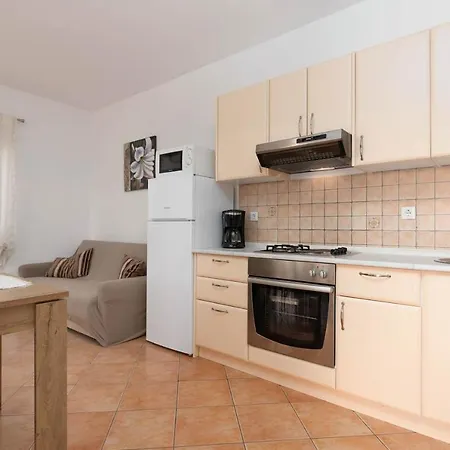 Apartment Saladinka *